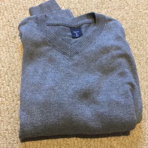 V-neck stinkin’ cute